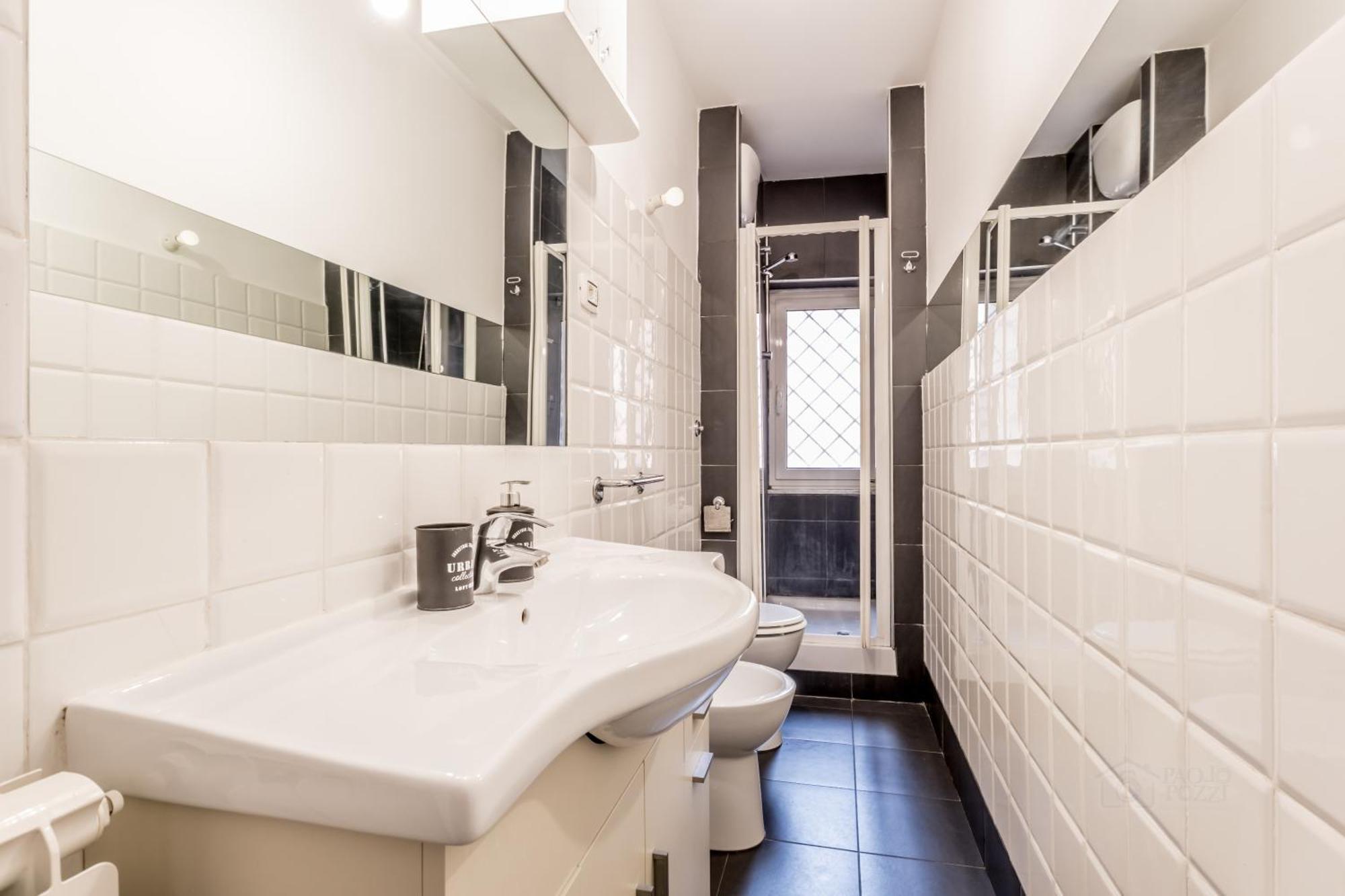 Bbhome Comfort Apartment Near Colosseum Roma Exterior foto